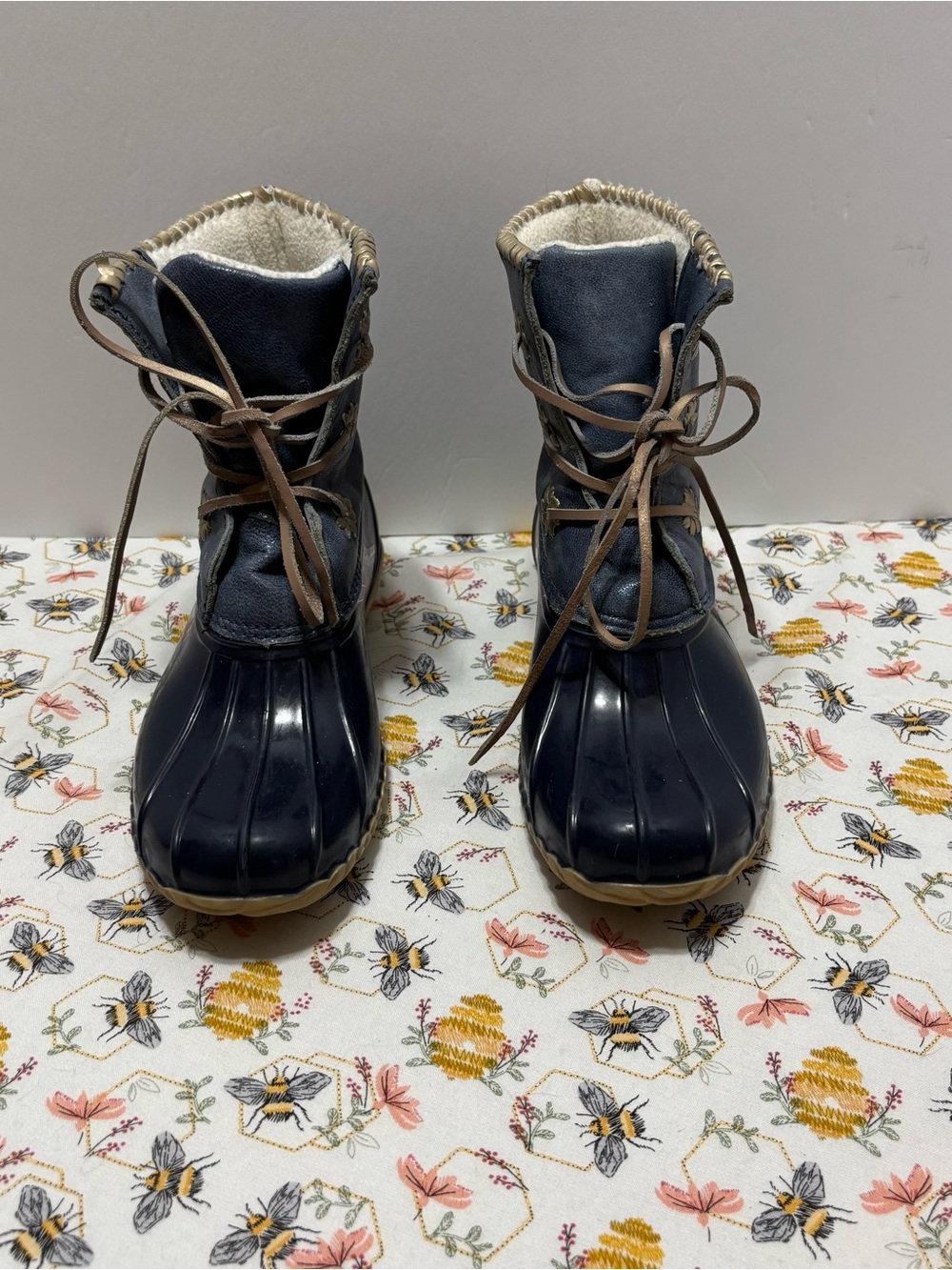 Jack Rogers Navy and Brown Lace-Up Winter Rain Boots